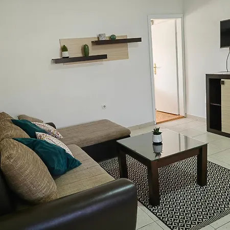 Orient Apartment